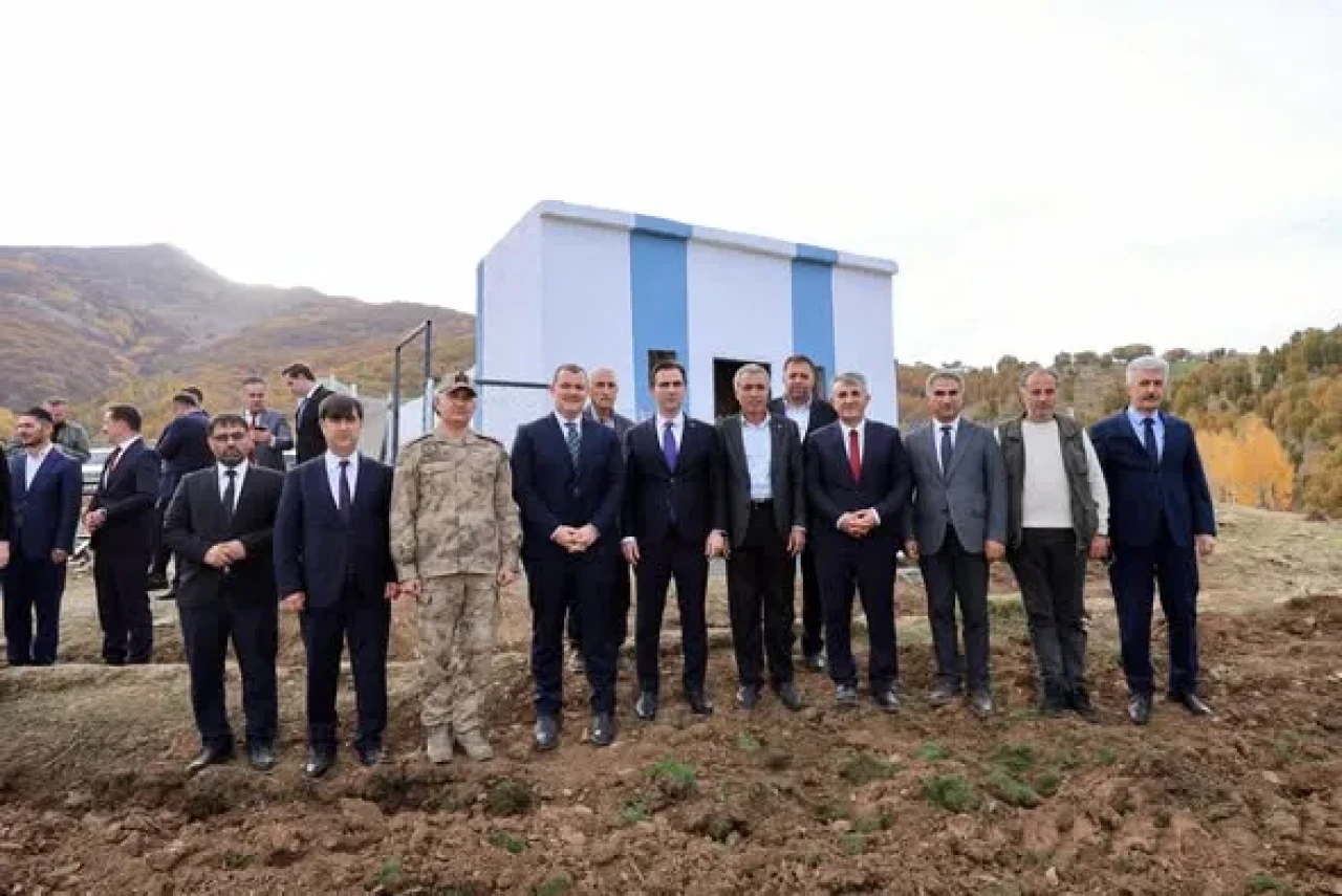 Vali Ahmet Karakaya, Mutki İlçesindeki Yatırımları Yerinde İnceledi