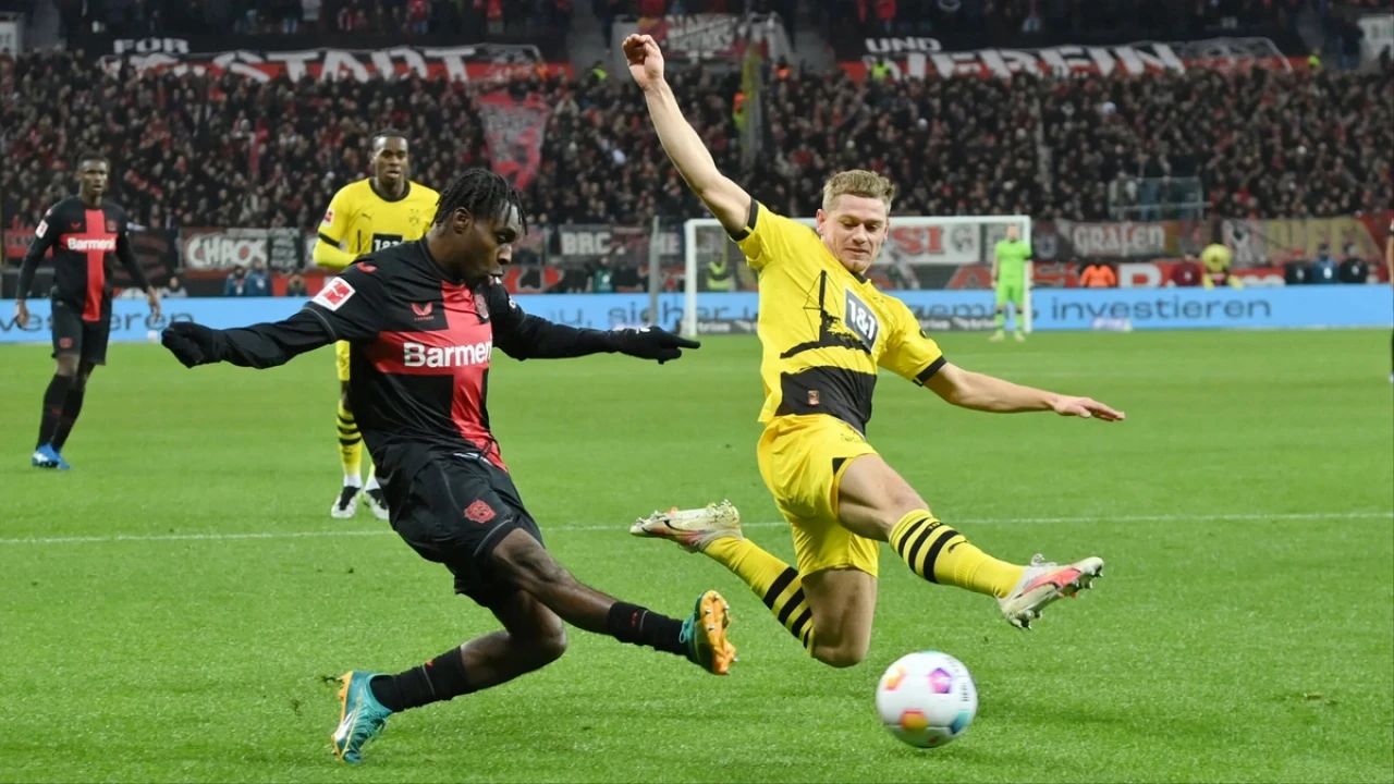 Bayer Leverkusen – Borussia Dortmund Maçı: Dev Kapışma Saat Kaçta, Hangi Kanalda? Muhtemel 11’ler ve Maç Önü Analizi