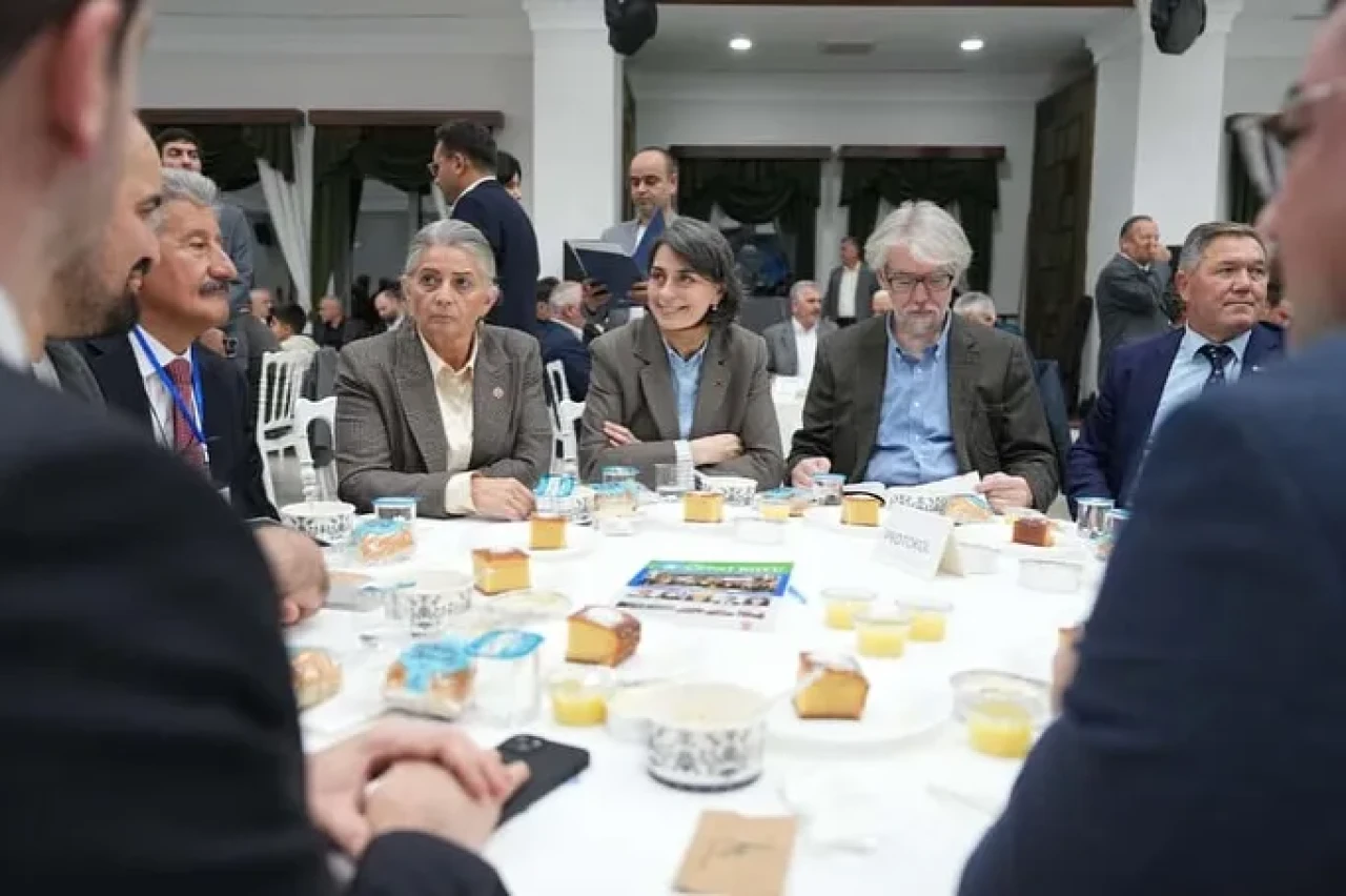 Oğuz Çepni Boyu Derneği'nden anlamlı dayanışma gecesi geçtiğimiz günlerde gerçekleştirildi