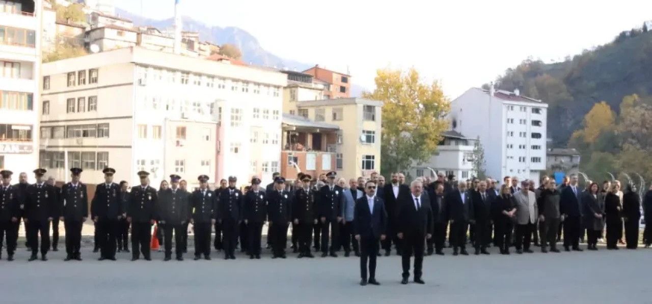 Murgul’da 10 Kasım Atatürk’ü Anma Programı Düzenlendi