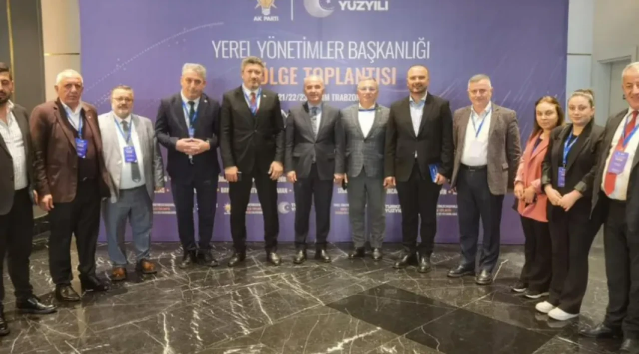 Rize’nin Belediye Başkanları Trabzon'da Yerel Yönetimler Toplantısı’nda Bir Araya Geldi