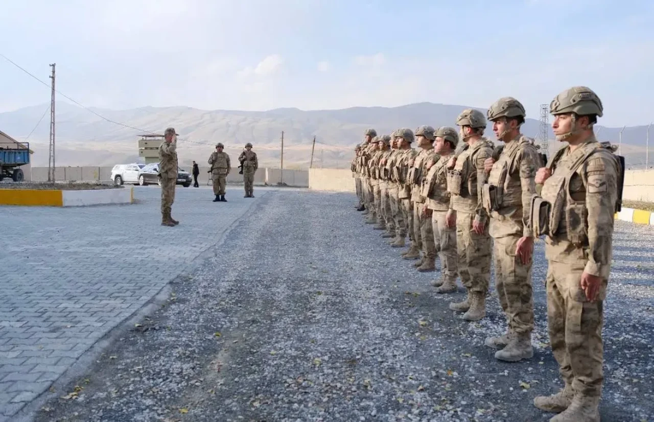Tuğgeneral Avkıran’dan Gürpınar Ve Başkale’de İnceleme Ziyaretleri