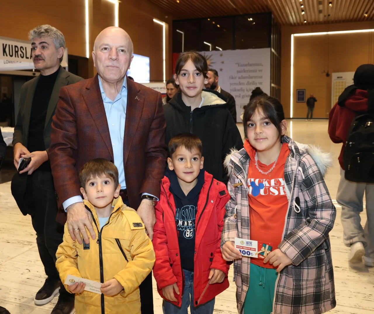 Erzurum'da Gençler İçin 7. Kitap Fuarı Coşkuyla Gerçekleşti