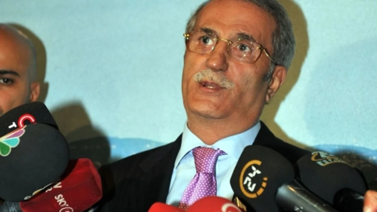 İbrahim Çeçen Kimdir?