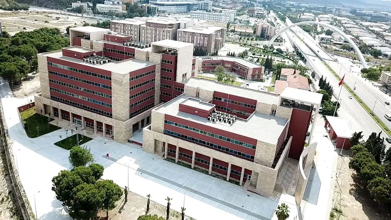 Manisa İl Emniyet Genel Müdürlüğü iletişim bilgileri: Manisa İl Emniyet Genel Müdürlüğü telefonu kaç? Adresi ne?