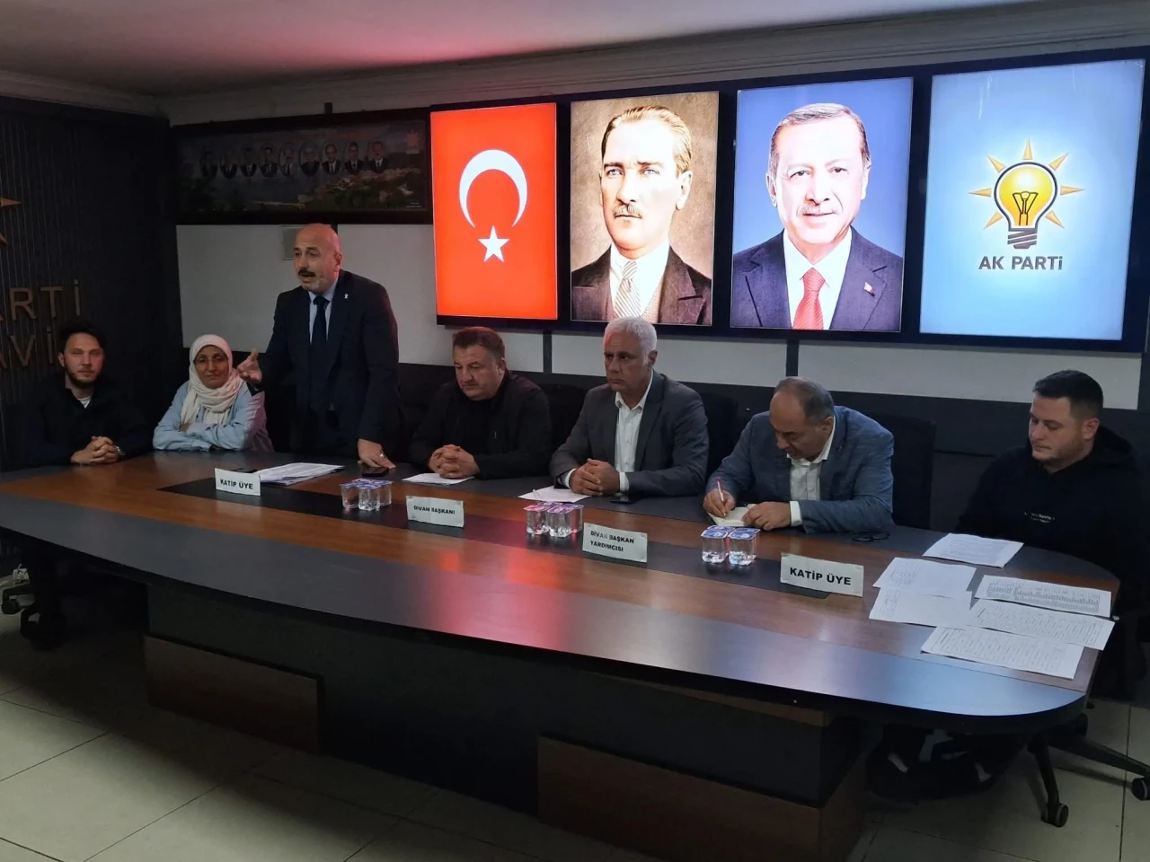 AK Parti Artvin İl Başkanlığı'ndan geniş katılımlı istişare buluşmaları tamamlandı