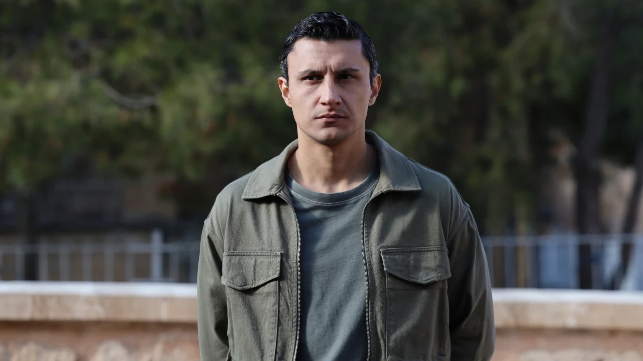 Uzak Şehir Şahin Öldü Mü? Dizide Şok Sahne! Şahin Kendini Vurdu!