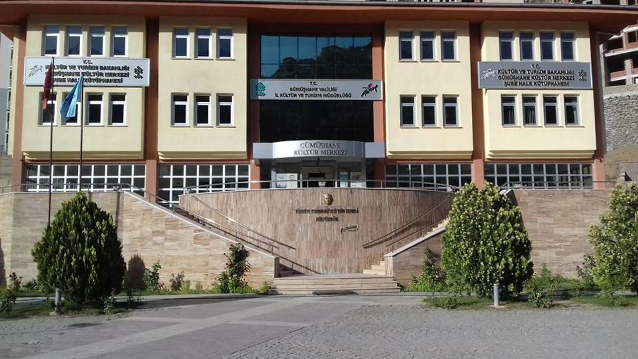 Gümüşhane İl Kültür ve Turizm Müdürlüğü iletişim bilgileri: Gümüşhane İl Kültür ve Turizm Müdürlüğü telefonu kaç? Adresi