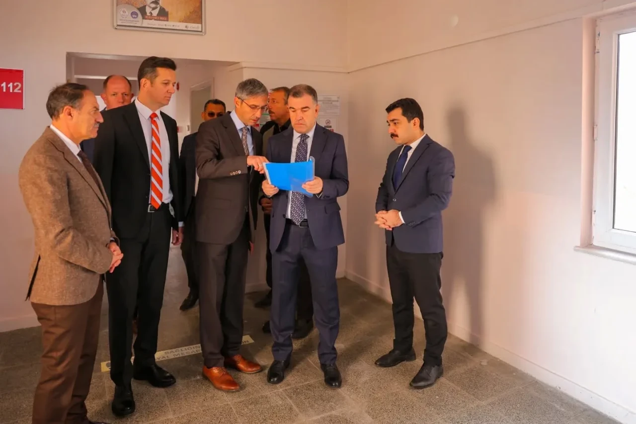 Bayburt Valisi Eldivan, atıl binaları yeniden işlevlendirme talimatı verdi