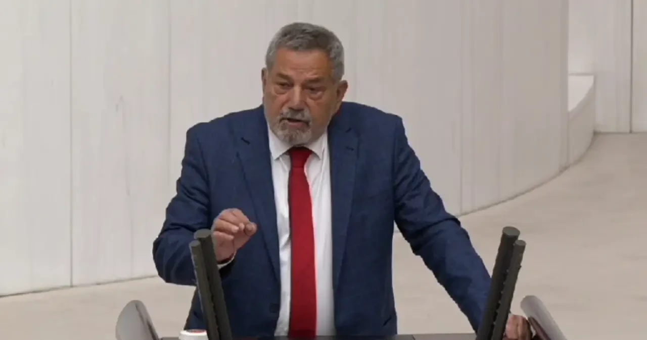 CHP’Lİ TAHSİN OCAKLI: “MEB YAZBOZ TAHTASINA DÖNDÜ, BU BÜTÇE NE EĞİTİME NE VATANDAŞA FAYDA SAĞLAMIYOR”