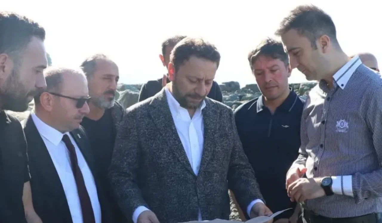 Avcı, Çayeli'nde yatırımları inceleyip vatandaşlarla buluştu, deniz turizmi için önemli projeleri duyurdu