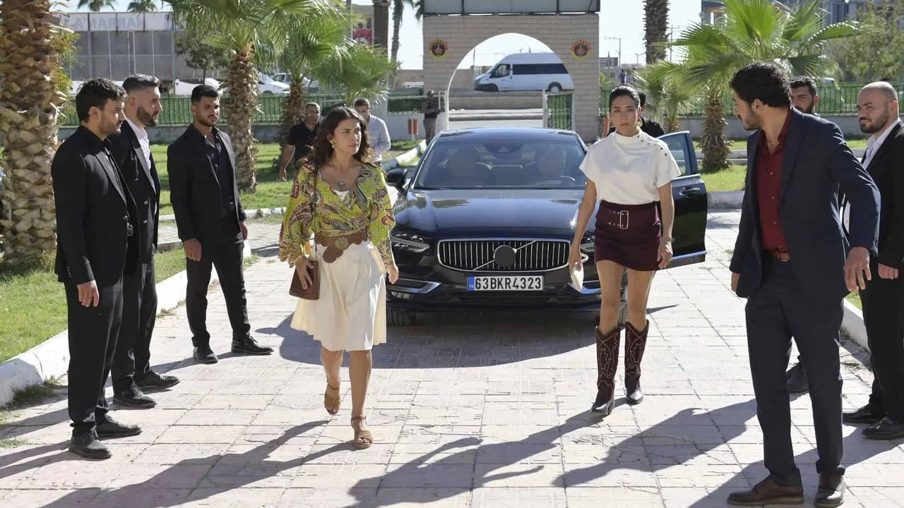 Halef: Köklerin Çağrısı Son Bölümü İzle | Yeni Bölümde Serhat Tutuklandı