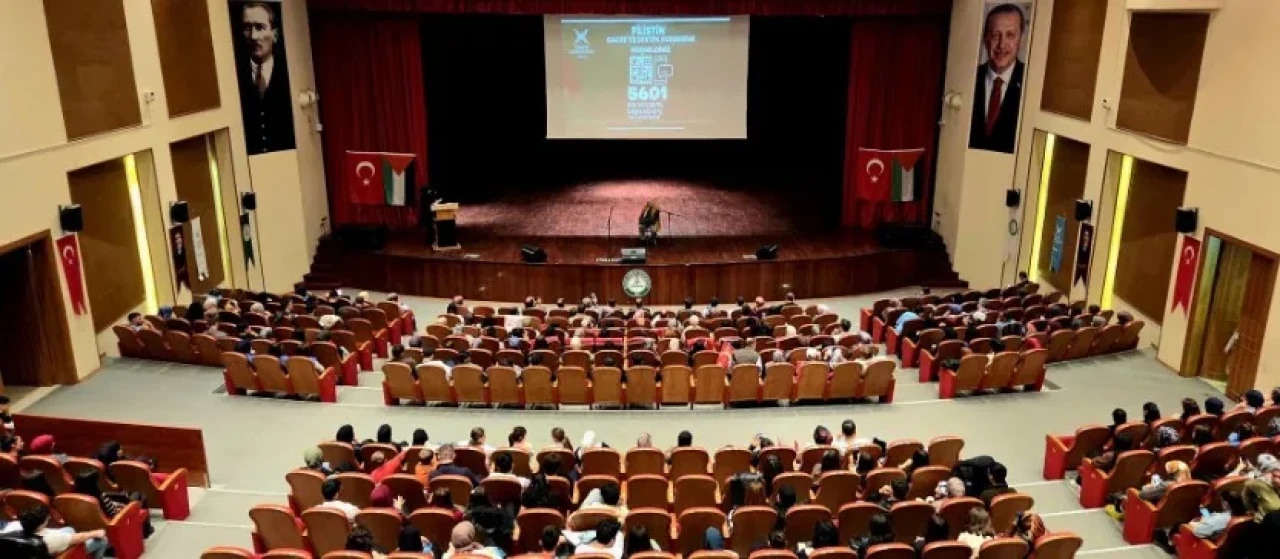 Artvin'de Filistin'e Destek İçin Duygusal Konser Gerçekleştirildi