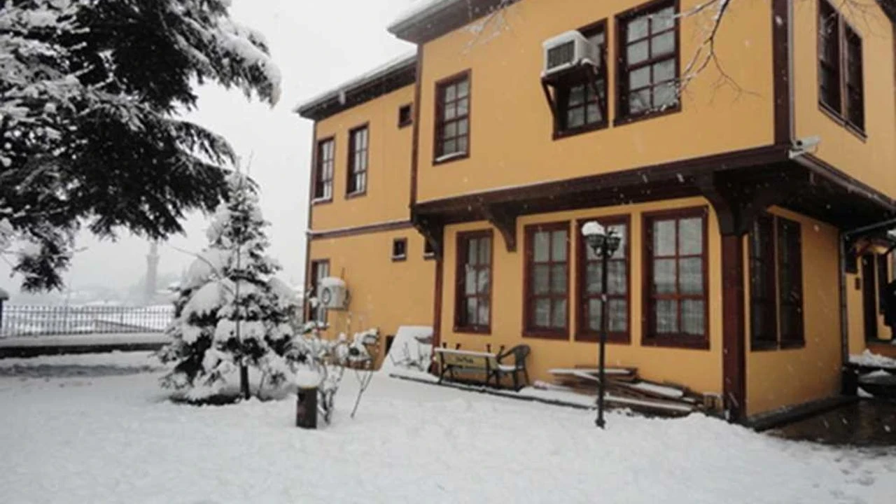 Bursa İl Kültür ve Turizm Müdürlüğü iletişim bilgileri: Bursa İl Kültür ve Turizm Müdürlüğü telefonu kaç? Adresi ne?