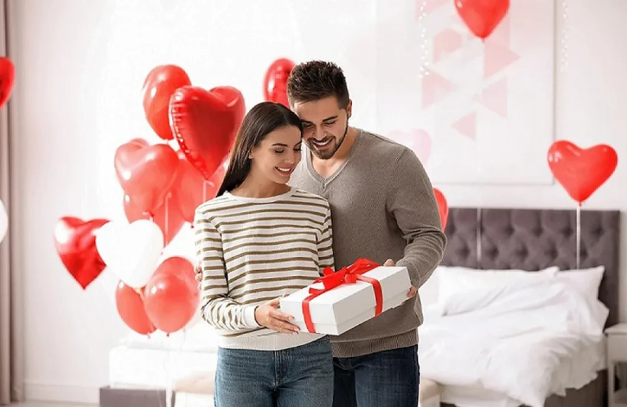 Sevgiliye Alabileceğiniz 15 Anlamlı Hediye Önerisi: Romantik ve Kişisel Seçimler