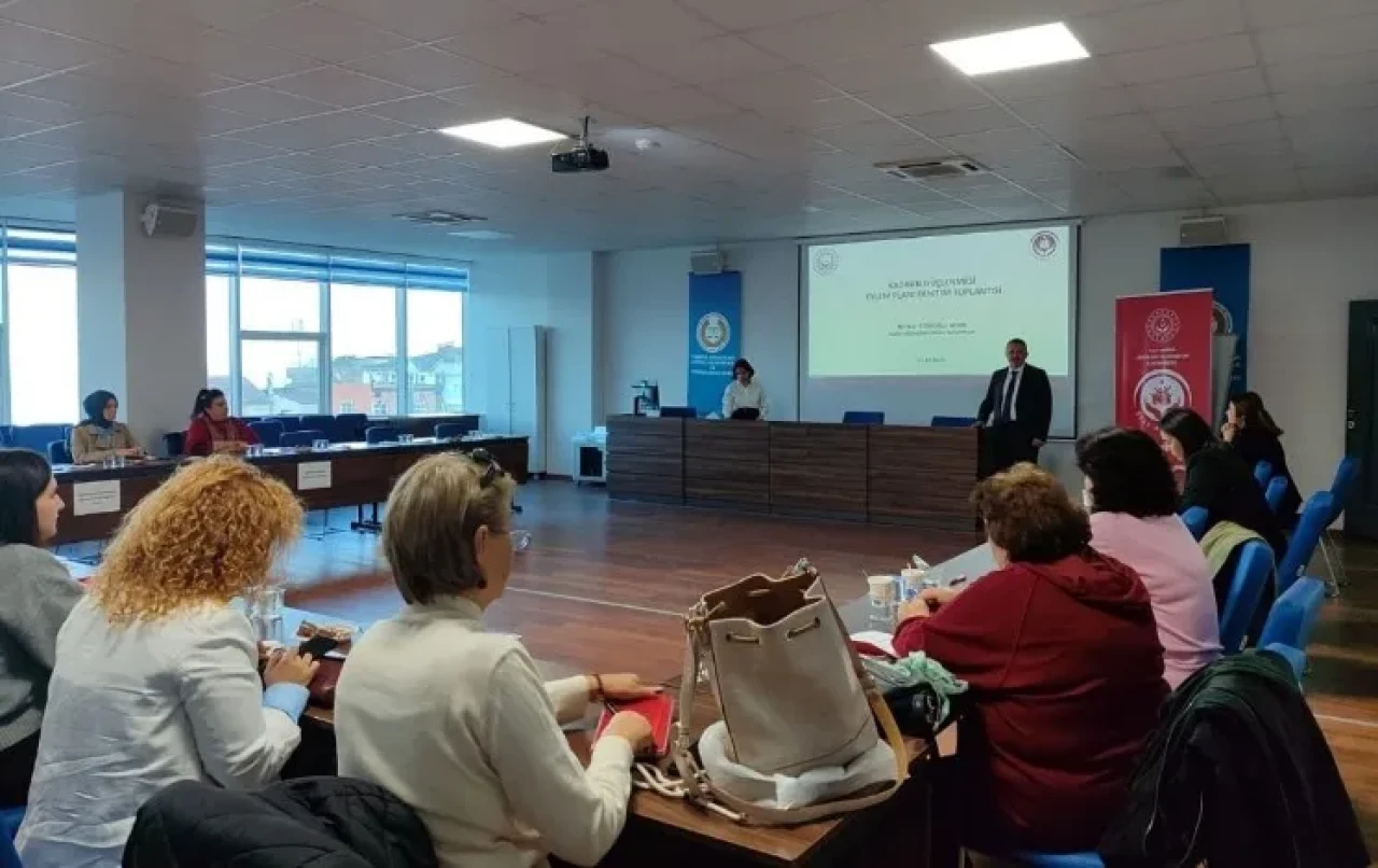 Trabzon'da Kadın Güçlenmesi Eylem Planı Toplantısı Gerçekleşti