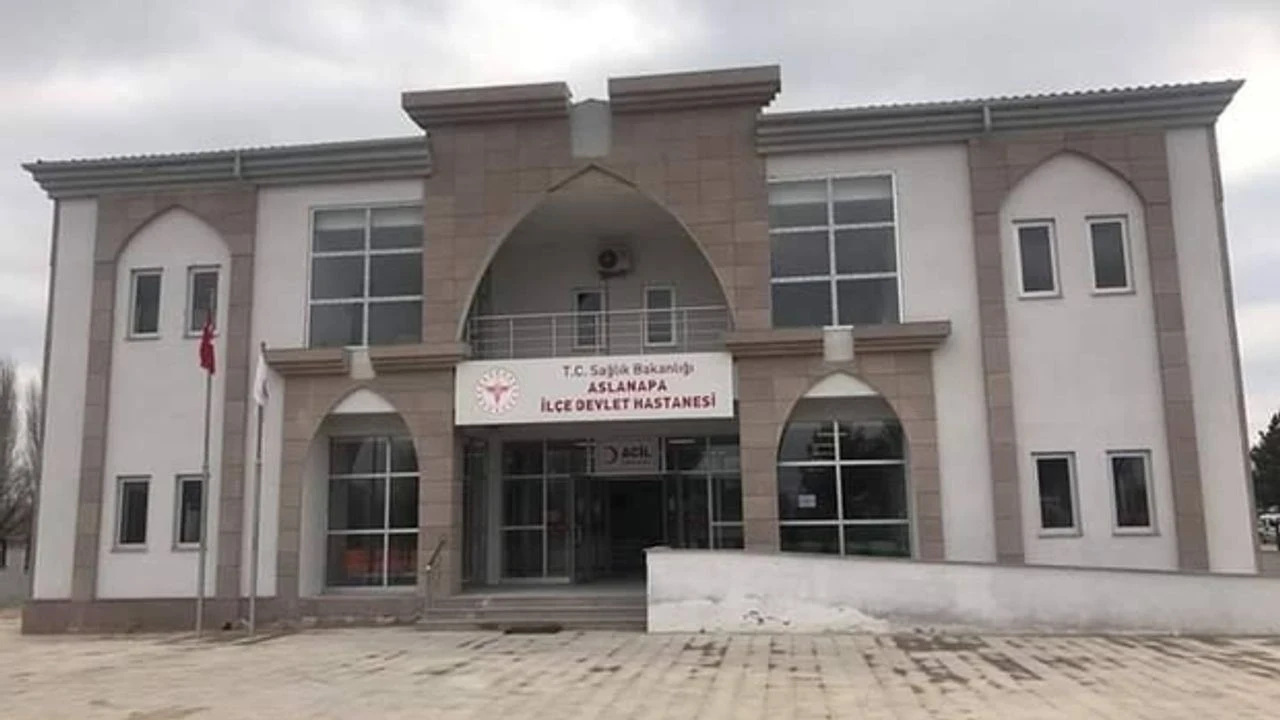Aslanapa İlçe Devlet Hastanesi iletişim bilgileri: Güncel telefon numaraları ve adres bilgisi