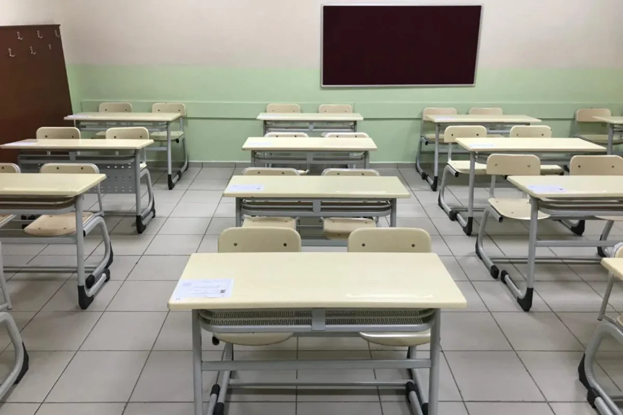 10 Kasım okullar tatil mi? Pazartesi ders var mı?