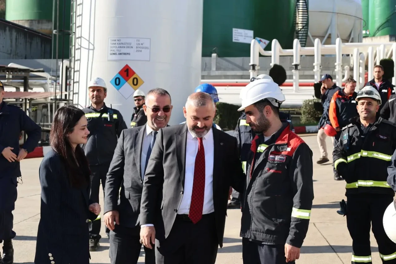 Arsin'de Yangın Tatbikatı: Kaymakam Demirtaş, Güvenlik Önlemlerini Değerlendirdi