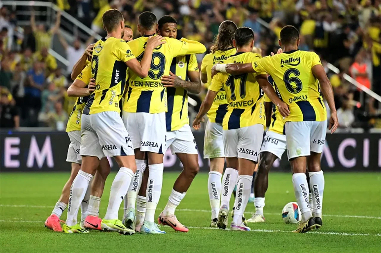 Fenerbahçe – Adana Demirspor Maçı: Kritik Mücadelede İlk 11’ler ve Tüm Detaylar