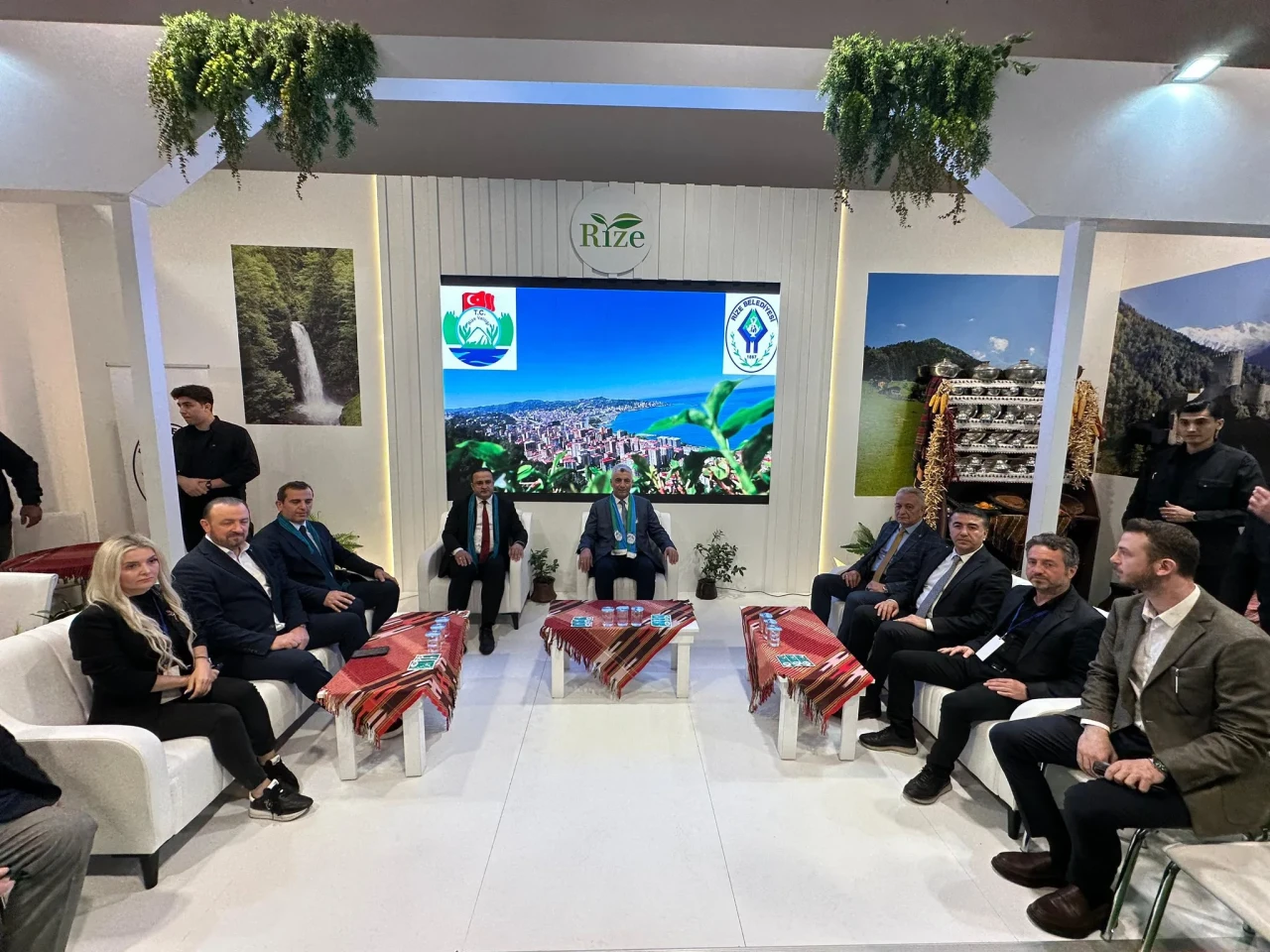 Rize Günleri'nde Bakanlardan Destek, İl Değerleri Tanıtıldı