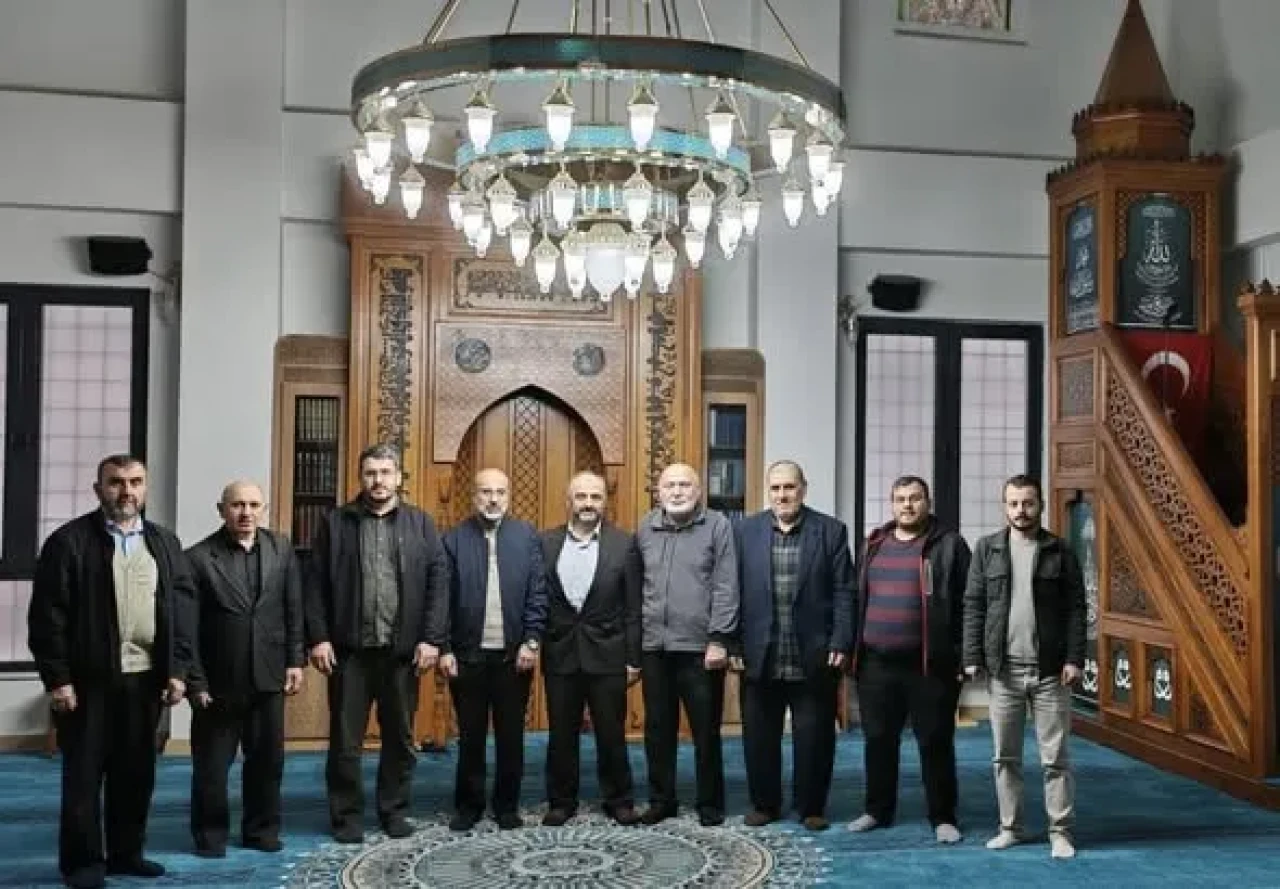 Rize Müftülüğü “Kitap Oku-Yorum” Projesi Kapsamında Kasım Ayı Buluşmalarını Gerçekleştirdi