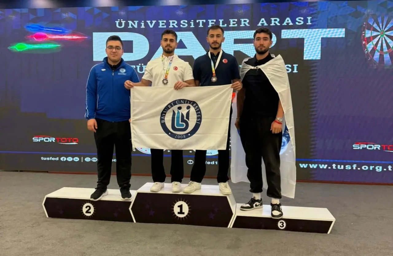 Bayburt Üniversitesi Dart Takımı, Üniversiteler Arası Şampiyona'da 3. oldu
