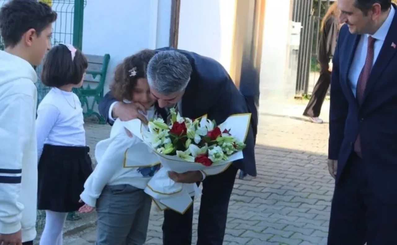 Tarıkdaroğlu, Trabzon'da Çocuk Evleri'ni Ziyaret Ederek İhtiyaçları Dinledi