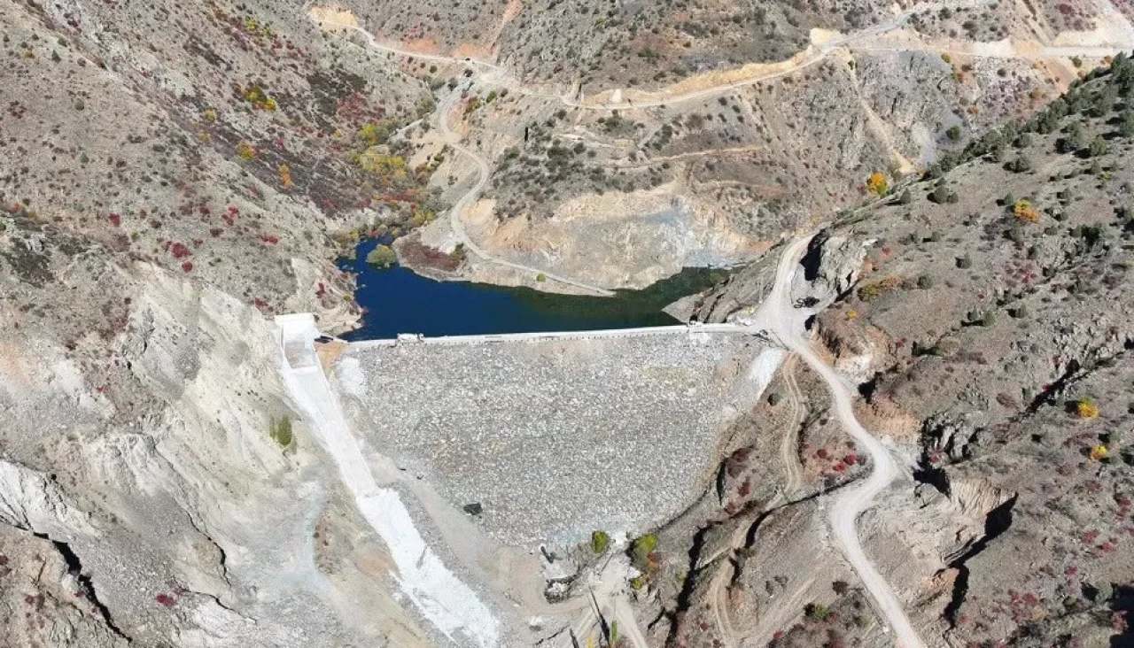 MHP Erzurum'da esnafla buluştu, Sağlık-Sen genel kurulu yapıldı
