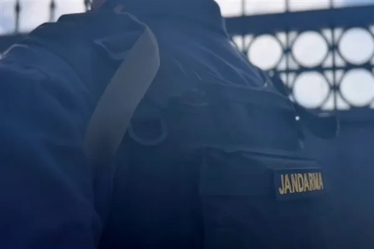 Rize'de yasaklı malzemelere operasyon: 301 çakı ve 37 kasatura ele geçirildi!