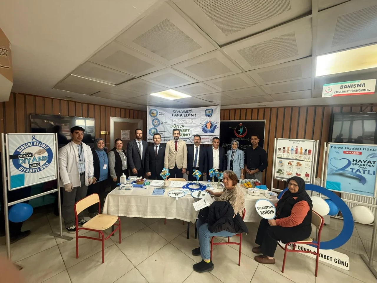 Artvin'de Diyabet Haftası Etkinlikleri: Farkındalık İçin Stant ve Sempozyum Düzenlendi