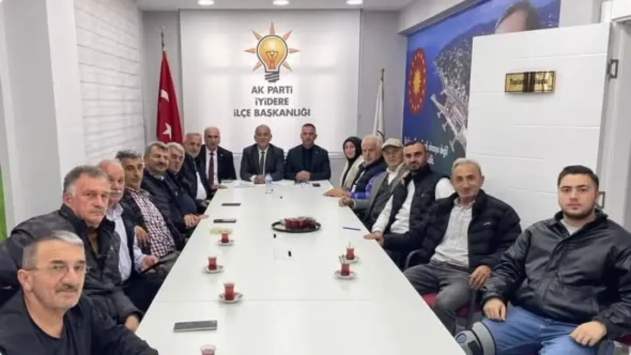 AK Parti İyidere İlçe Başkanlığı Haftalık Yürütme Kurulu Toplantısını Gerçekleştirdi