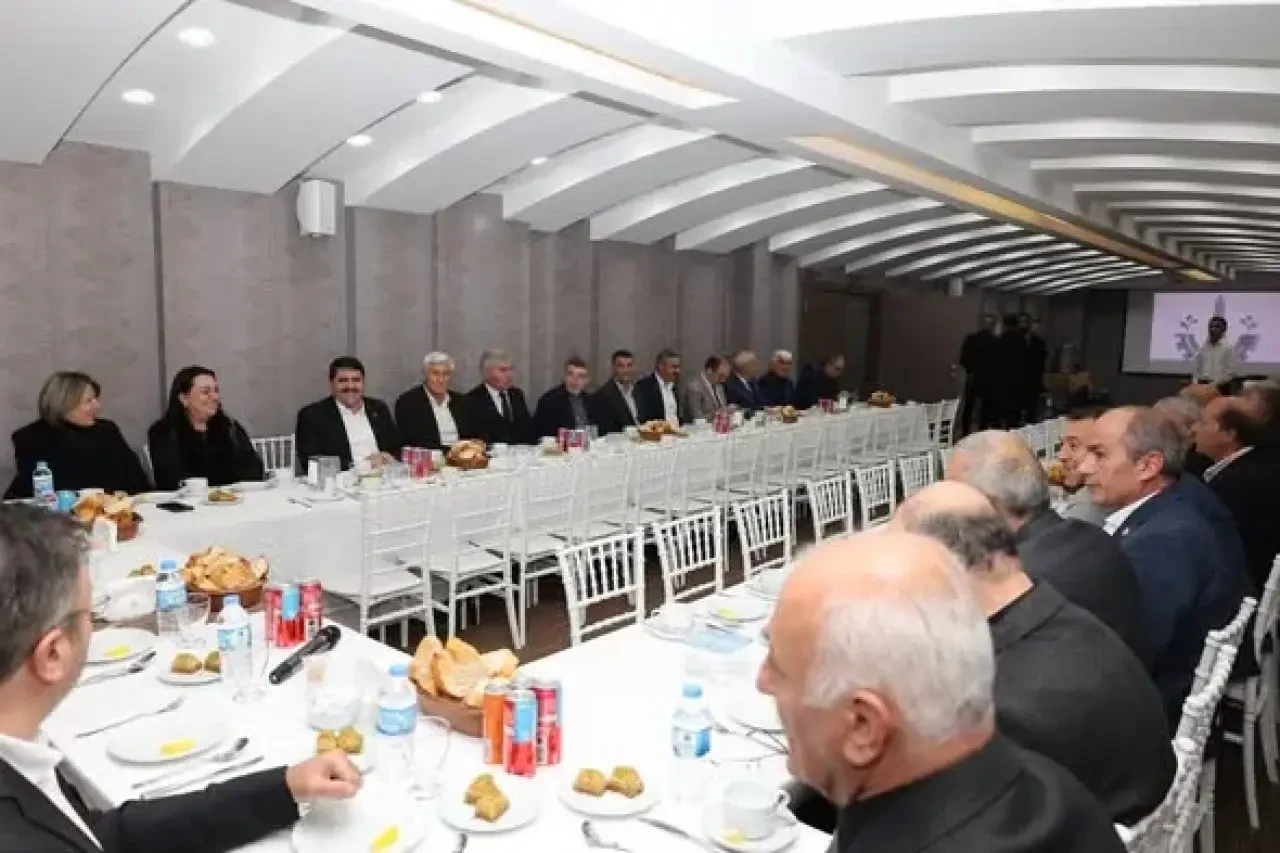 Aziziye’de Büyükşehir Belediye Meclisi Üyeleriyle Buluşma