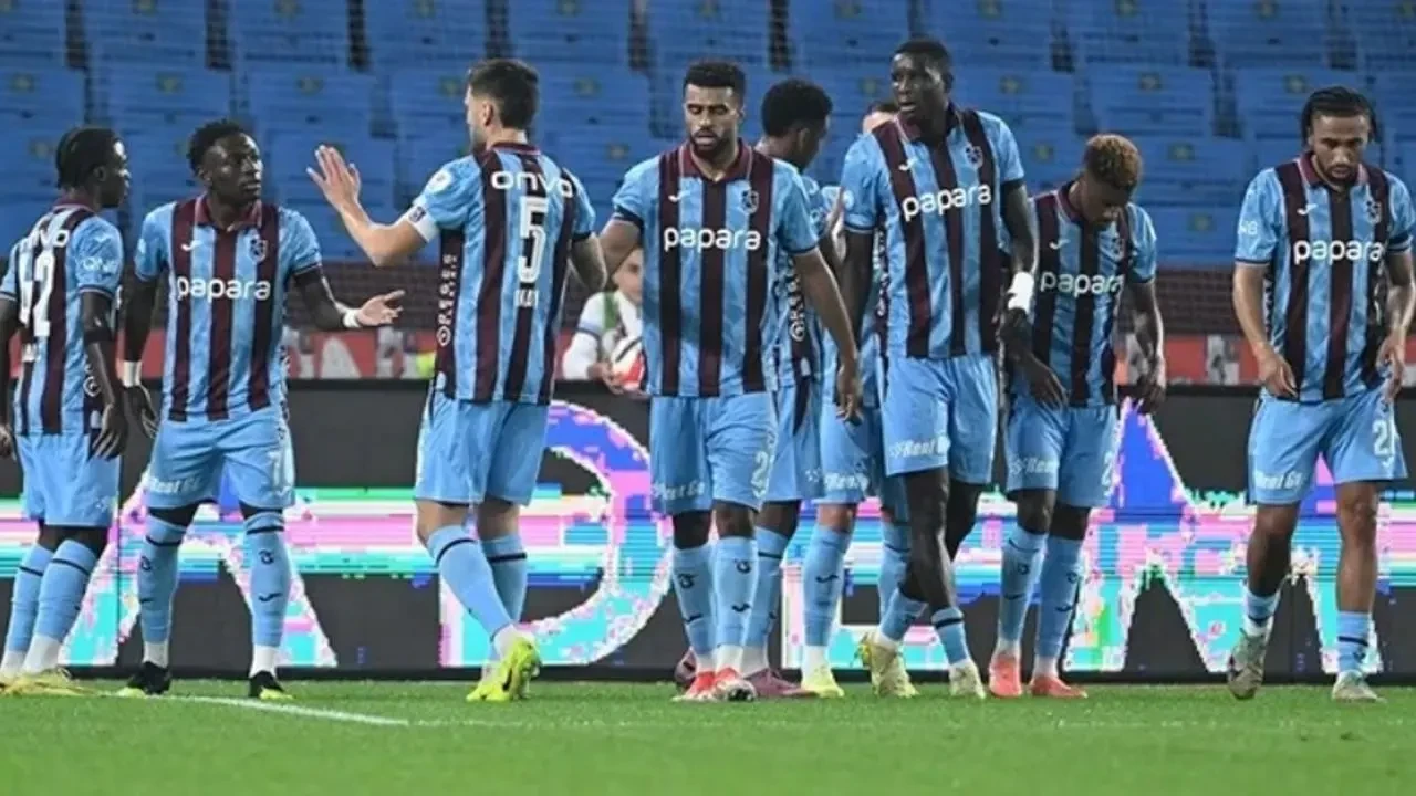 Başakşehir - Trabzonspor maçının ilk 11'leri belli oldu