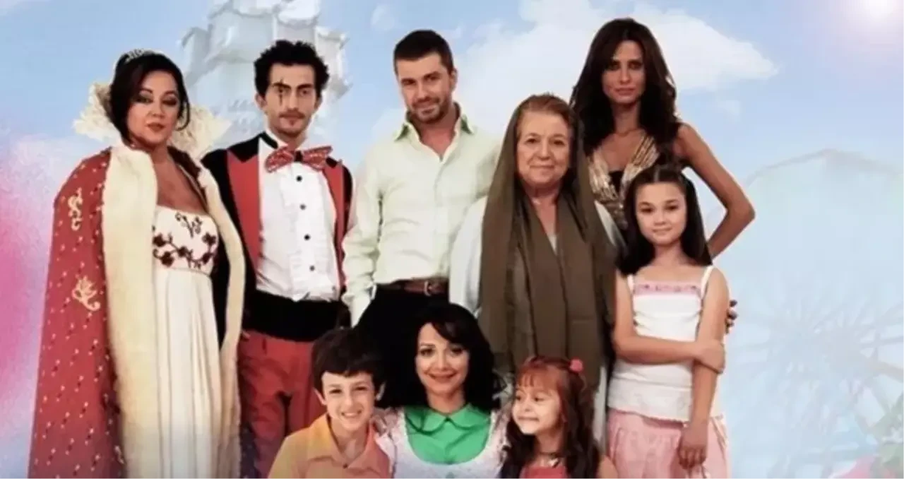 Bez Bebek Dizisindeki Oyuncu Kadrosu: Kimler Yer Aldı?