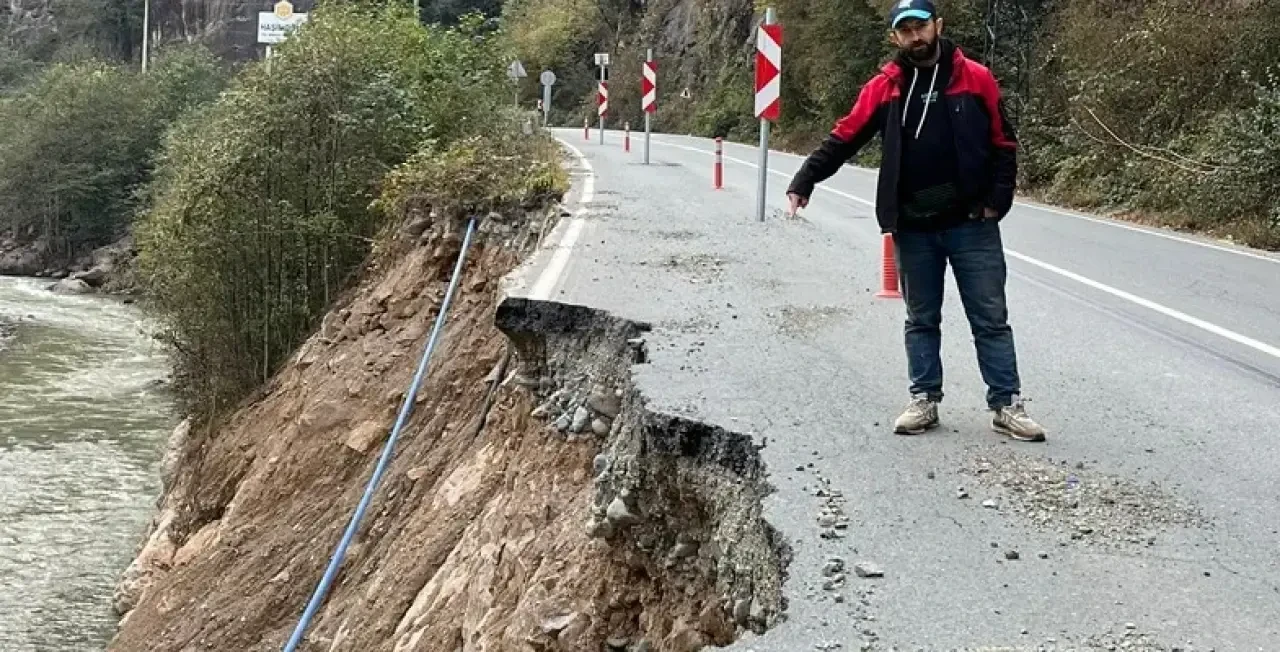 Çamlıhemşin’de Fırtına Deresi Güzergâhında Tehlike Sürüyor