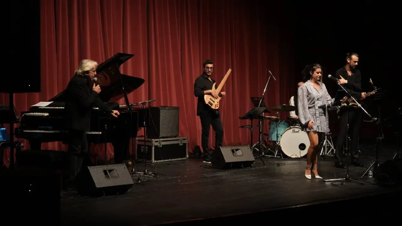 Caz ve Oda Müziği Günleri Pençelerini Saldı: Müziğin Büyüsü Sürüyor!
