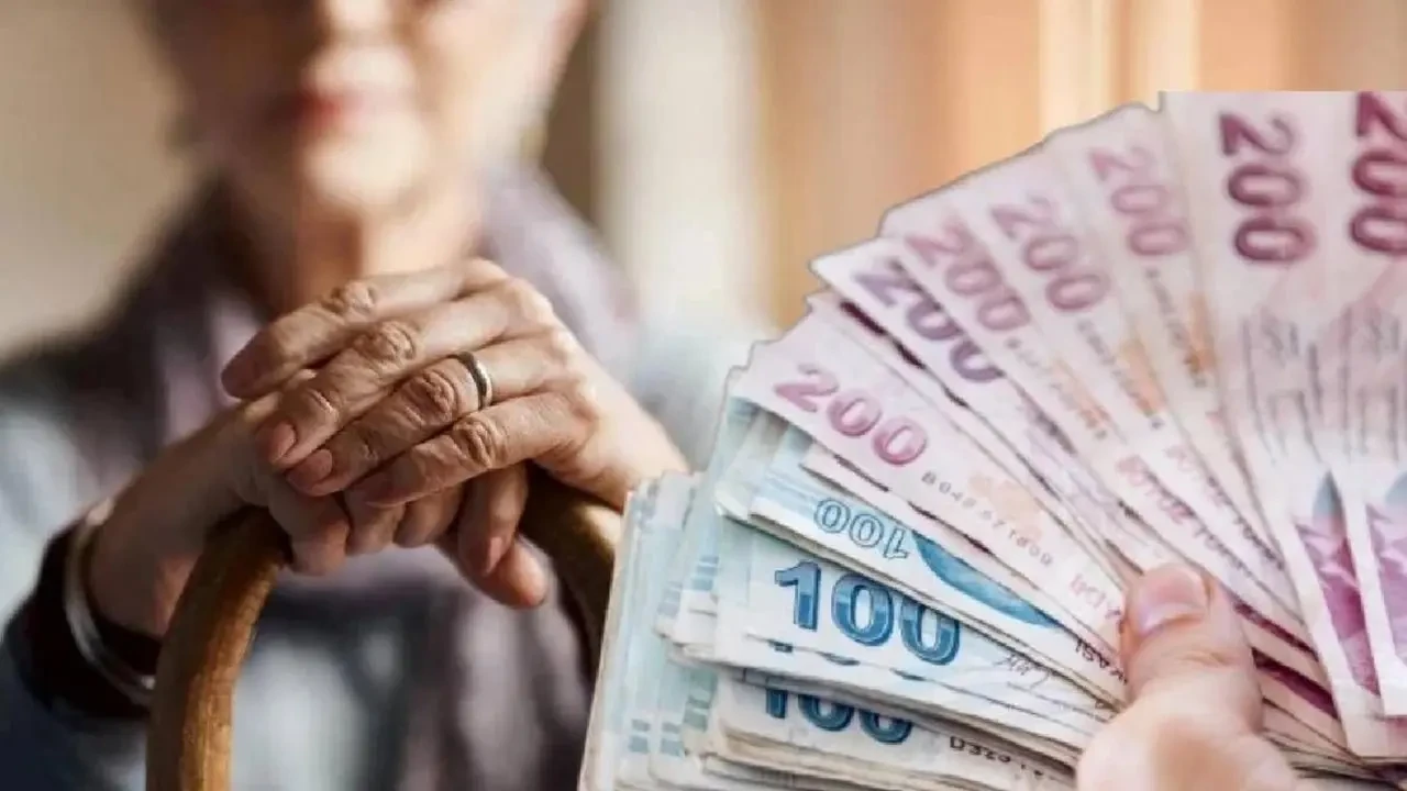 Emekliler için seyyanen zam talep edildi