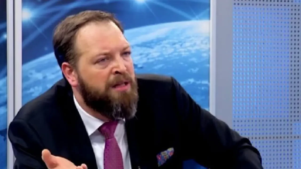 Fatih Tezcan Kimdir? Nereli, Kaç Yaşında ve Kariyeri