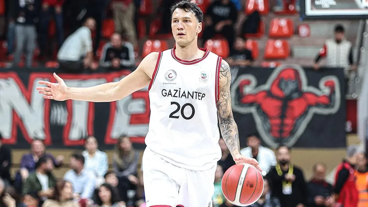 Gaziantep Basketbol, Fenerbahçe'yi Mağlup Etti!