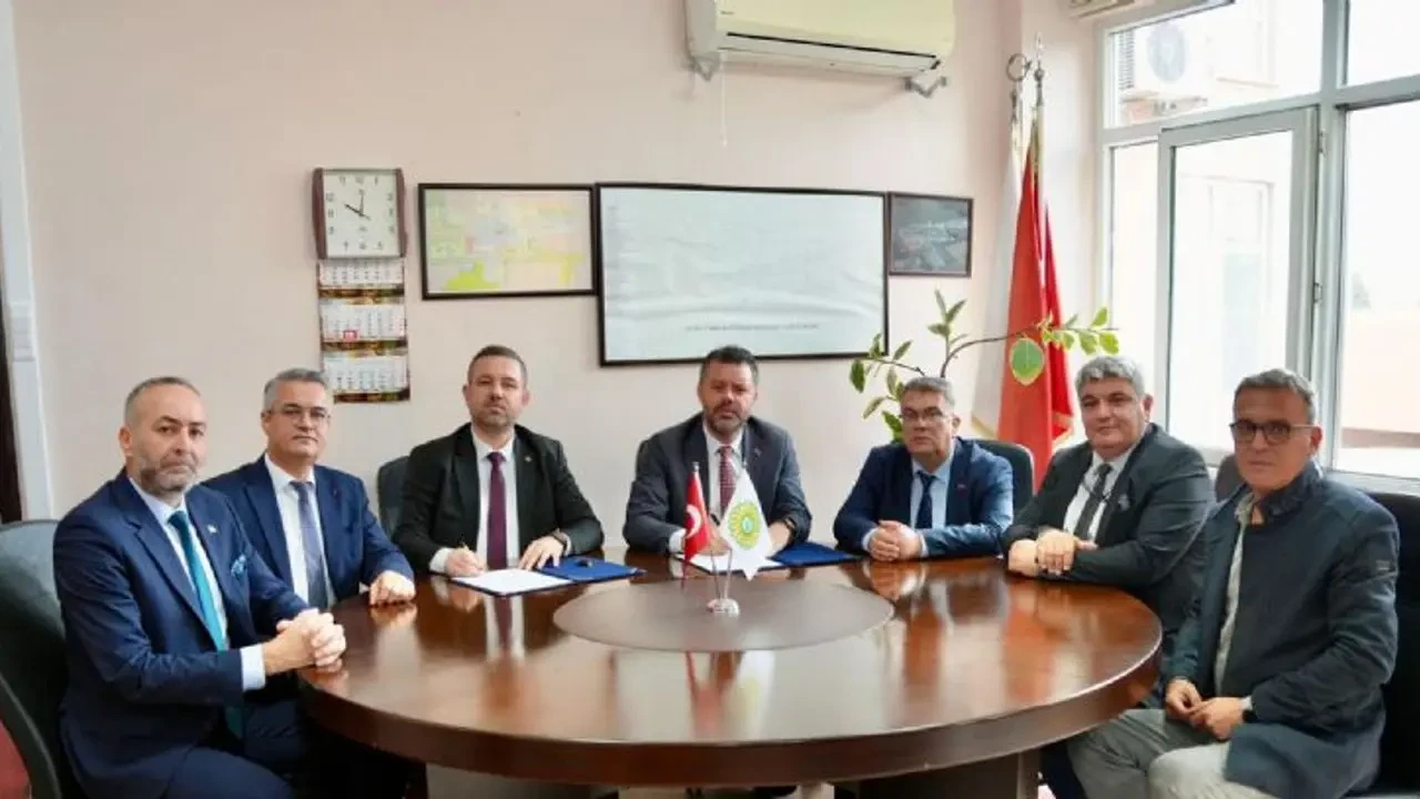 İhtiyaç Sahibi Vatandaşlara Ücretsiz Ayçiçeği Yağı