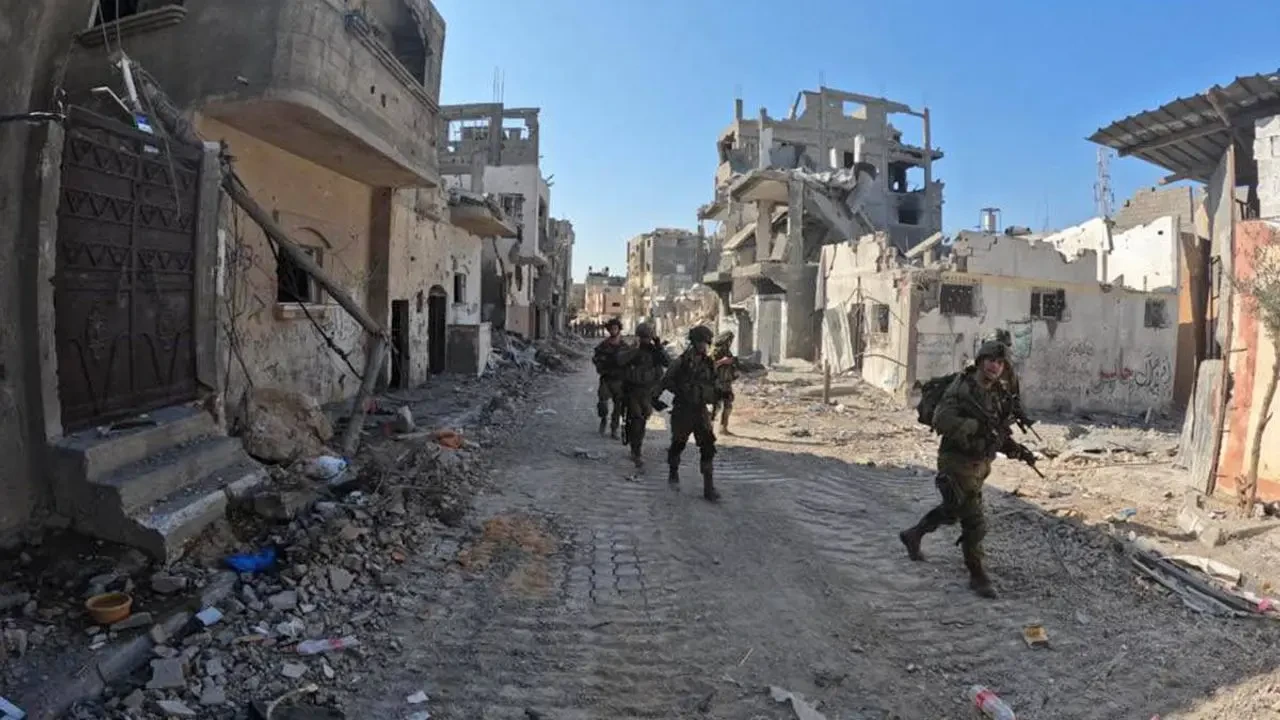 İsrail Ordusu, Batı Şeria'da Filistinli Aileye Ait Evi Yıktı