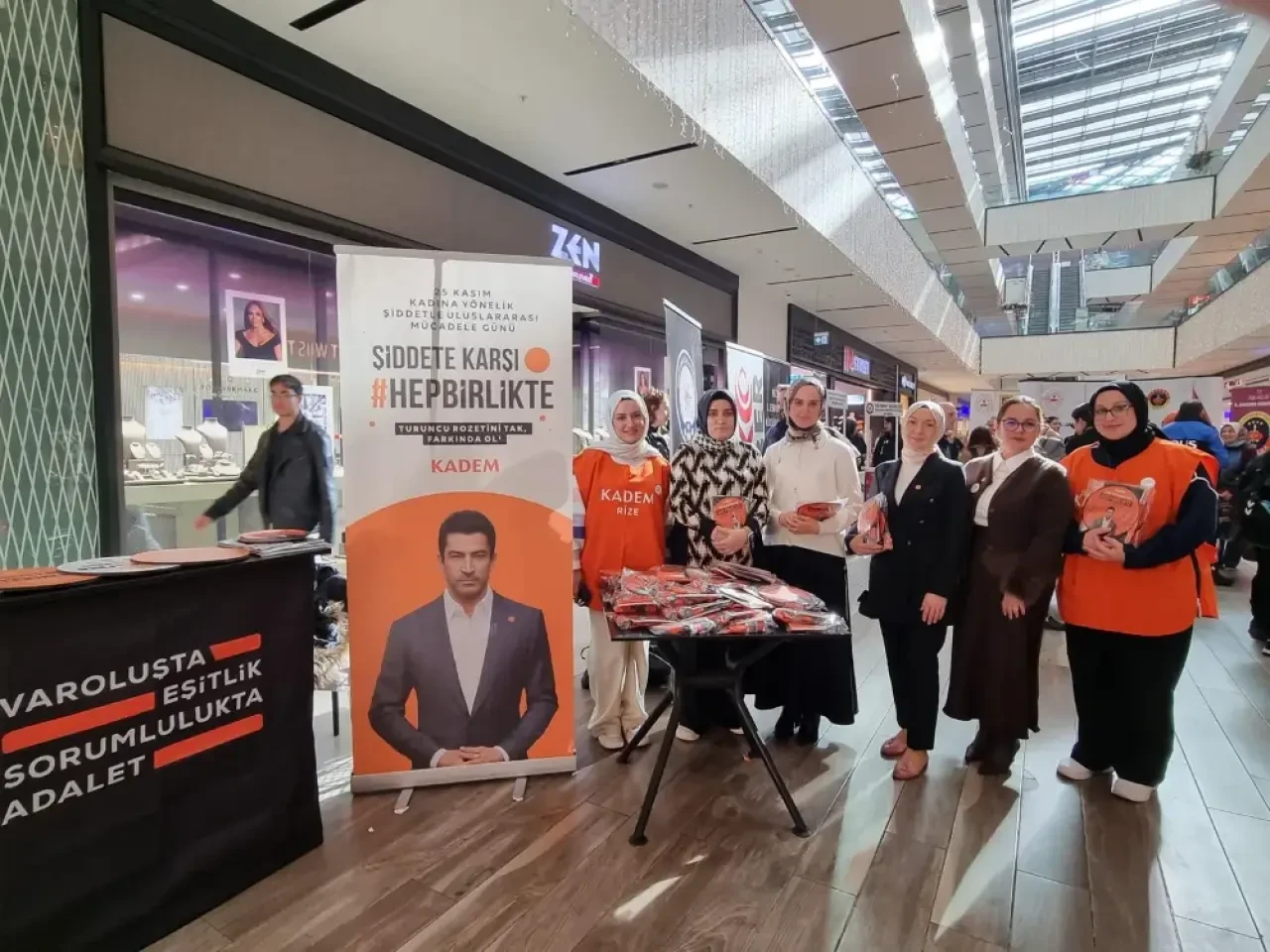 Kadına Yönelik Şiddete Karşı 'Hep Birlikte' Mücadele Çağrısı Yapıldı