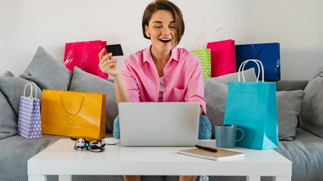 Kasım İndirimlerinde Dikkat Edilmesi Gereken 5 Altın Kural: Dolandırıcılıklara Karşı Uyanık Olun!