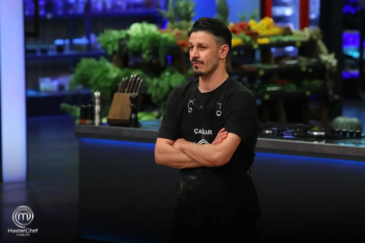 MasterChef Türkiye 2025'te Göz Dolduran İsim: Çağlar Öz'ün Hayatı ve Kariyeri!