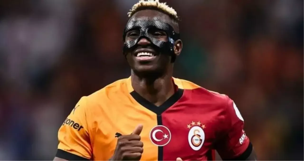 Osimhen sakatlandı mı? Osimhen kaç maç yok, Fenerbahçe maçında oynayacak mı?