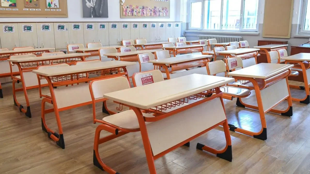 3 Kasım Pazartesi Okullar Tatil mi? Eğitim Durumu Ne Olacak?