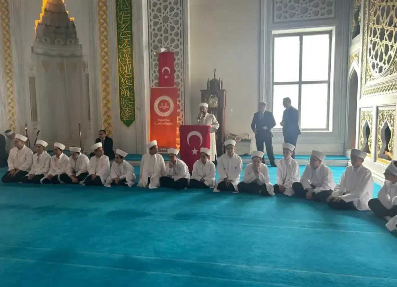 Trabzon’da 40 Hafız İçin İcazet Töreni Düzenlendi