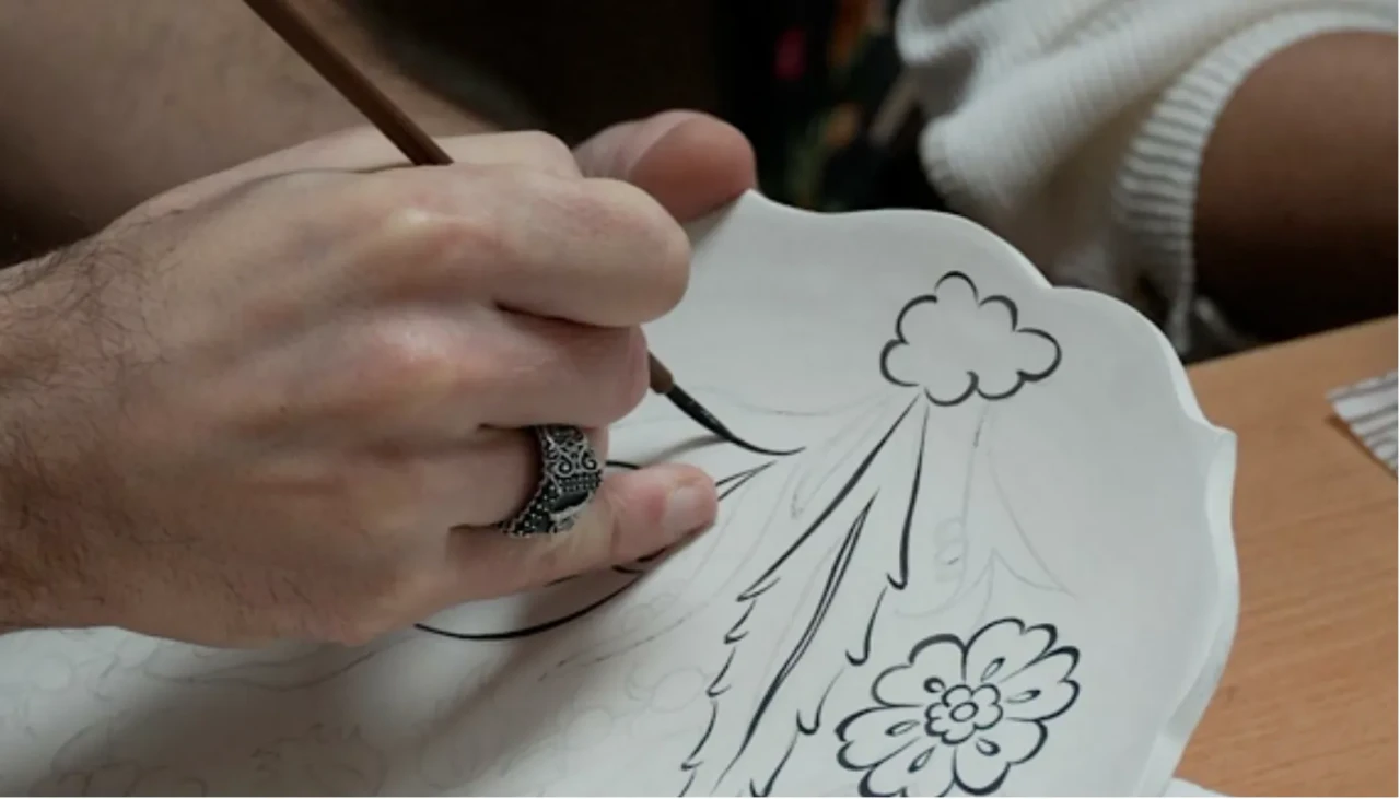 Düzce Belediyesi'nin Meslek Edindirme Kursları (BELMEK), 6 merkezde 15 farklı branşta eğitimlerle geniş katılımla sürdürülüyor.