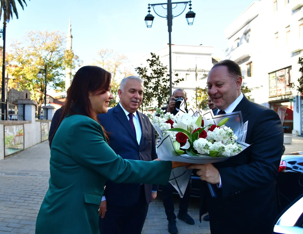 KKTC Meclis Başkanı Öztürkler Trabzon Valisi Yıldırım'ı ziyaret etti, iş birliği mesajları verildi